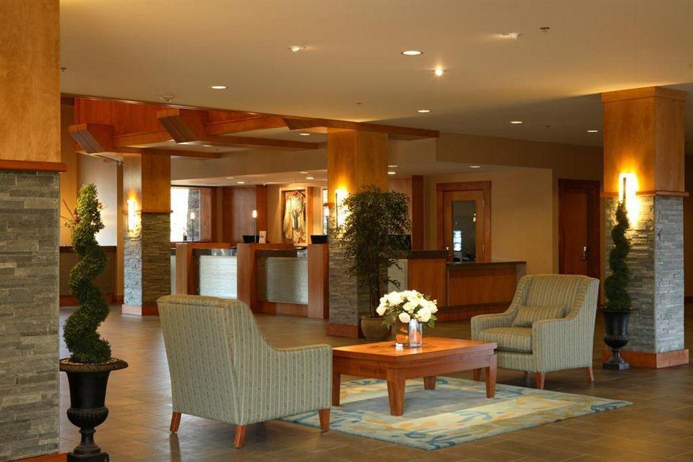 The Cove Lakeside Resort West Kelowna Wnętrze zdjęcie