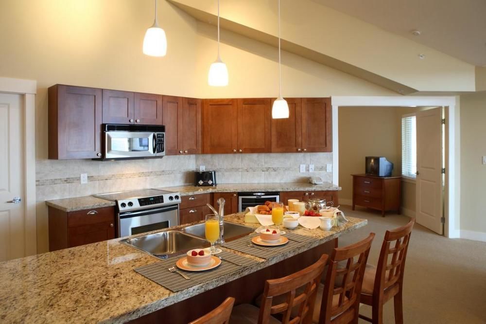 The Cove Lakeside Resort West Kelowna Zewnętrze zdjęcie
